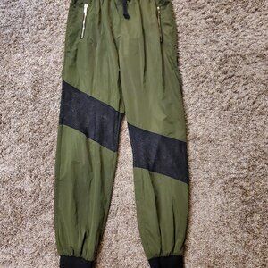 Womens Green & Black Jogging Pants by Akira Size Medium 28" inseam Elastic Waist